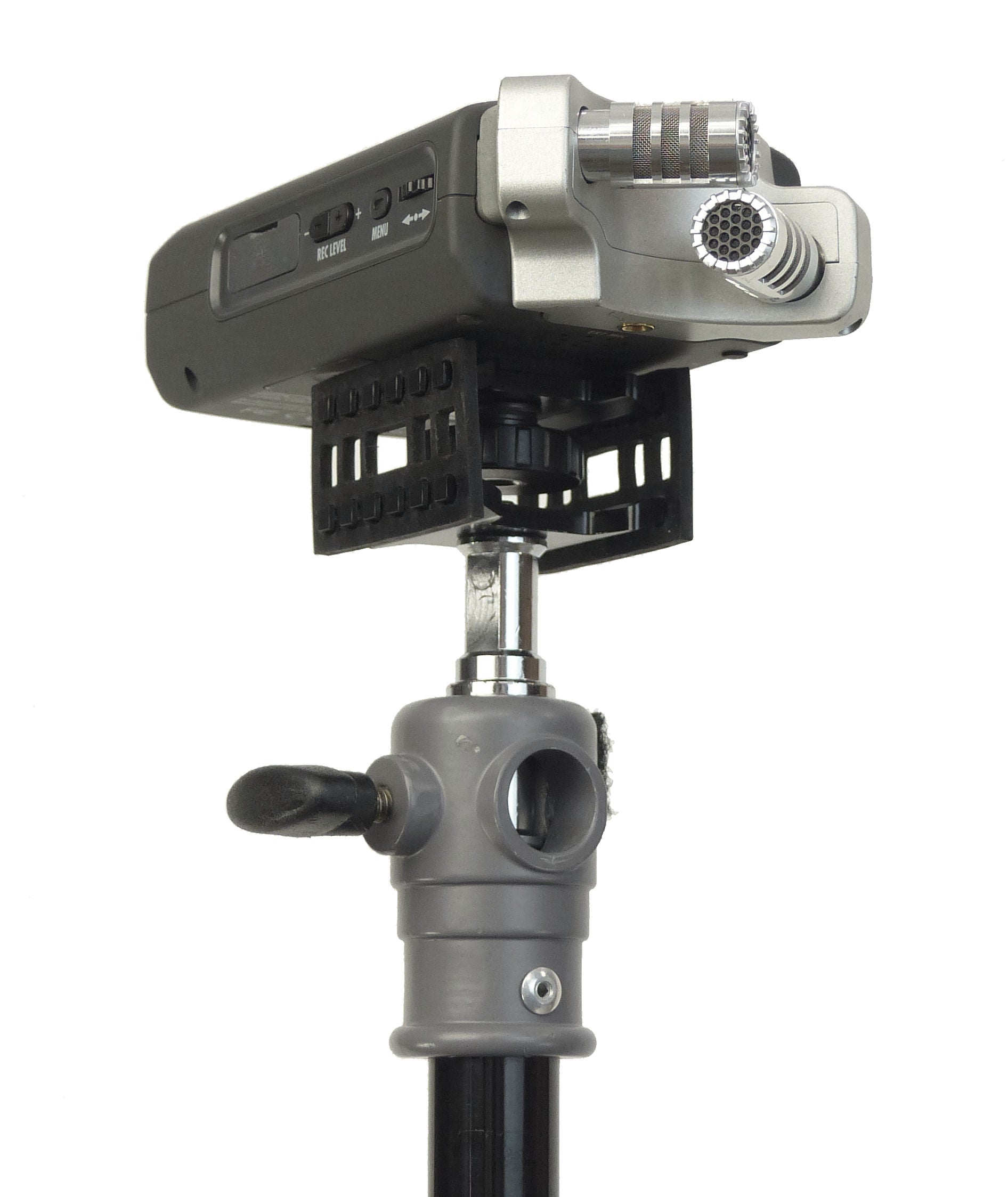 https://www.alzodigital.com/cdn/shop/products/1134-ZOM-ALZO-Audio-Recorder-Shock-Mount-for-Zoom-h4n-angle-on-stand_5000x.jpg?v=1539095904
